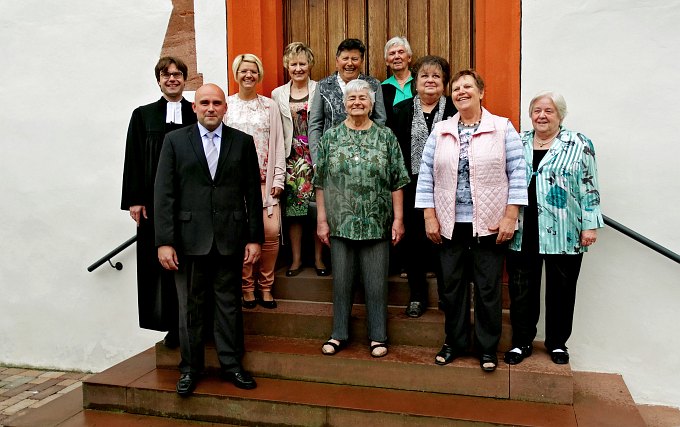 Jubiläumskonfirmierte 2015 in Rüdigheim